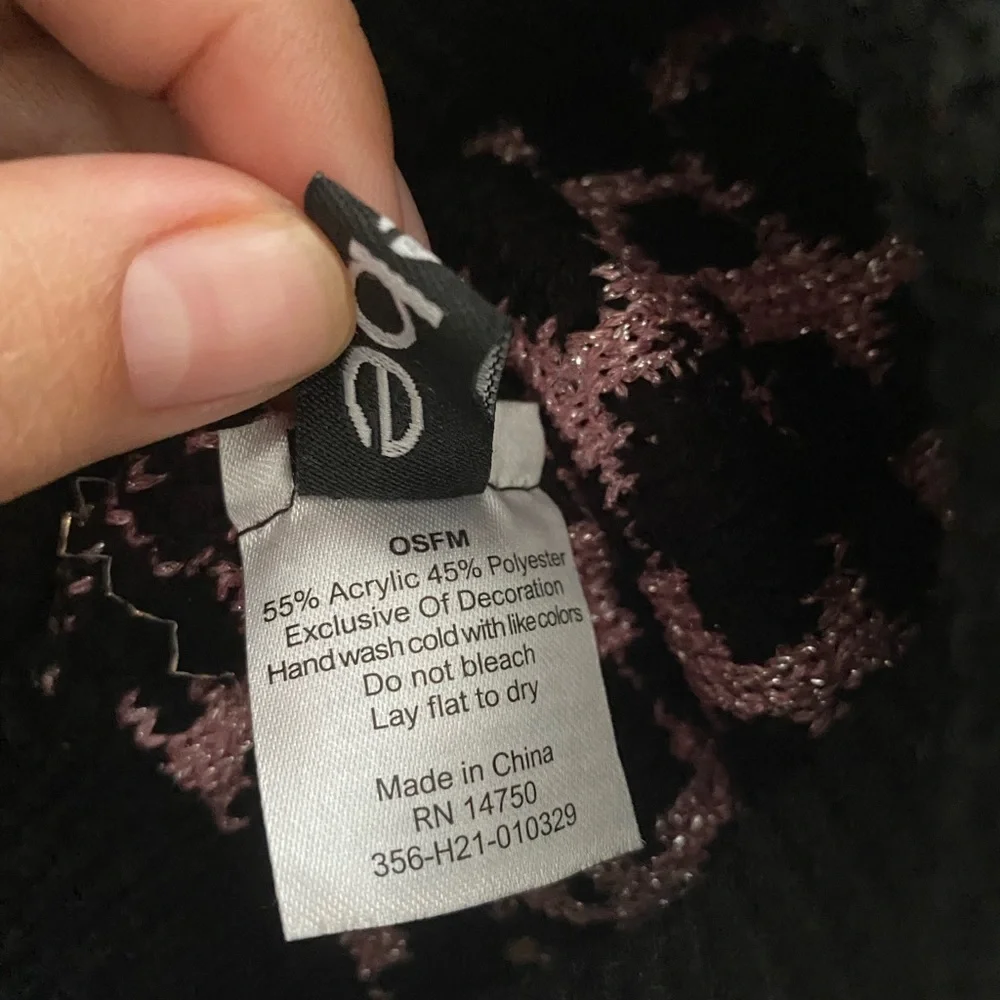 Beanie - Picture 2 of 3